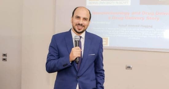 أستاذ تكنولوجيا الصيدلة بطنطا بين أفضل علماء العالم