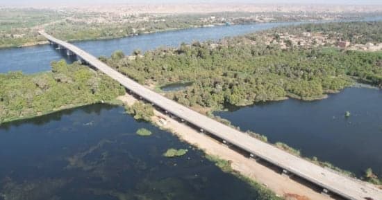 محور دراو يعزز تنمية جنوب مصر