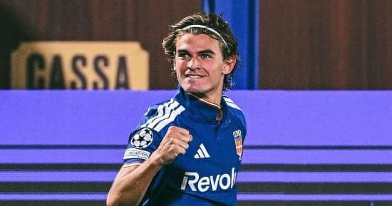 كومو يفوز على اليونايتد 4-1 بدوري الأبطال