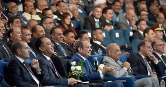 الرئيس السيسي يوضح احتياطي السلع ويشدد على استصلاح 10 ملايين فدان