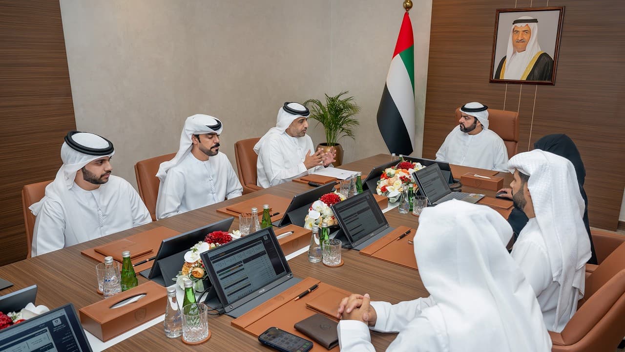 محمد الشرقي يراجع تقييم الأداء الحكومي