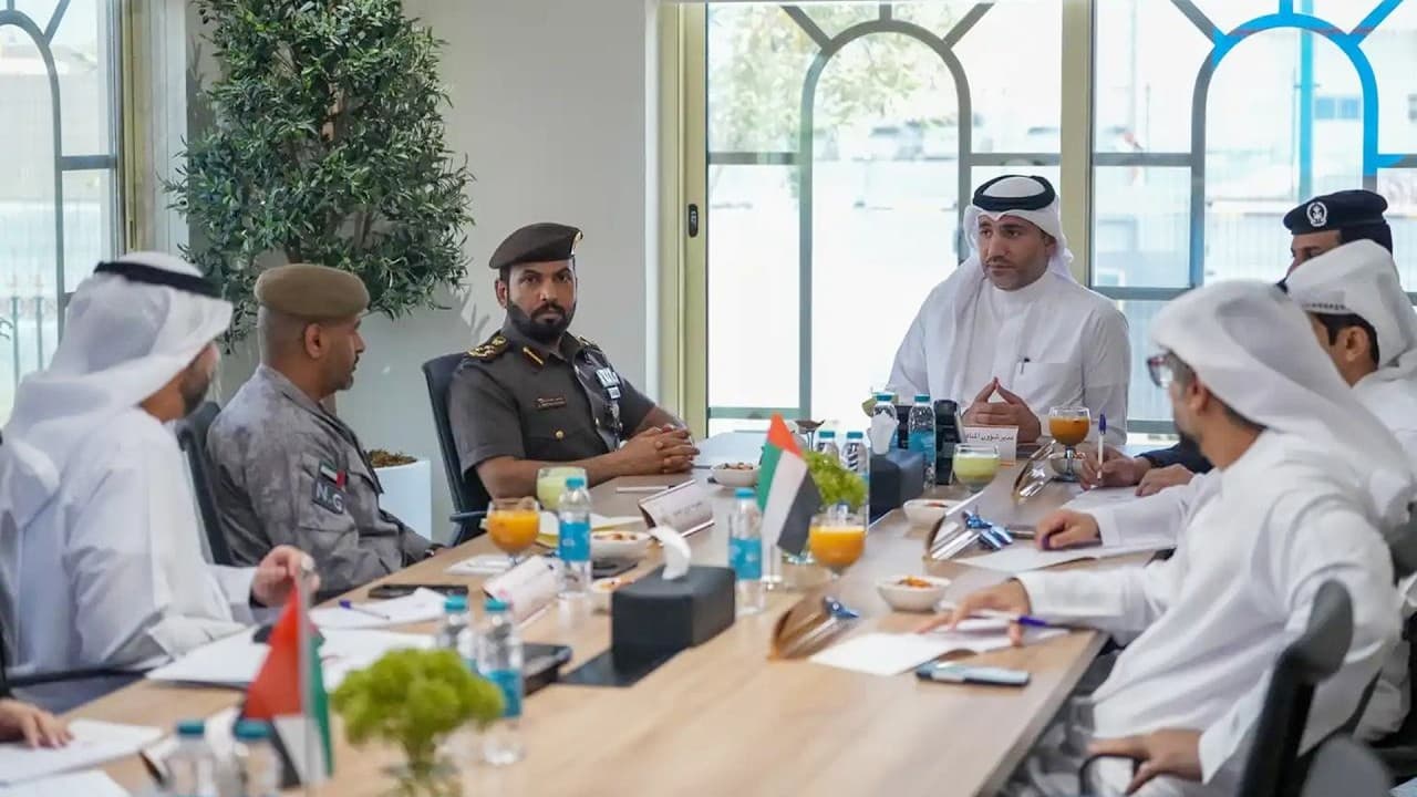 لجنة منافذ الشارقة تتعزز الكفاءة