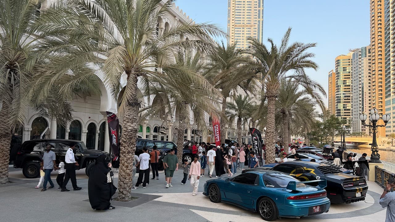 خالد آل علي يعرض 100 سيارة مميزة في الشارقة