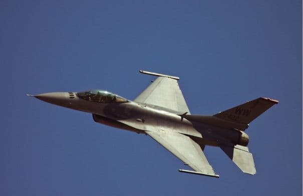 First U.S. F-16s arrive in Taiwan