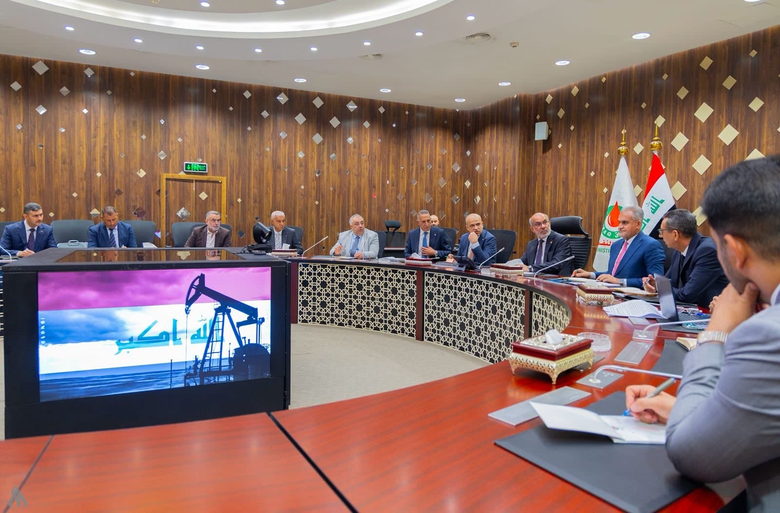 Oil Minister Calls for Fast-Tracking Oil Pipeline Project