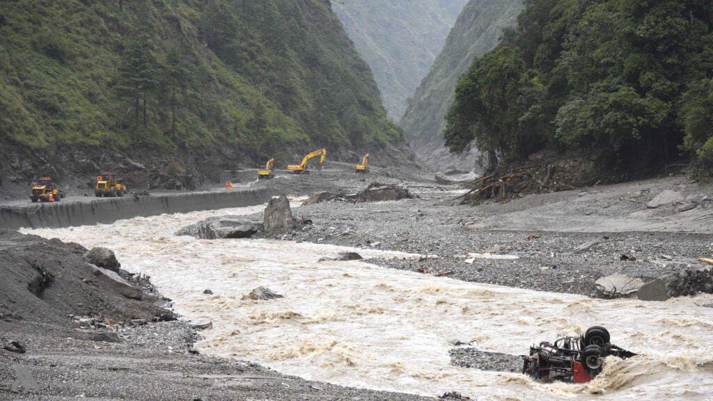 Nepal Floods Death Toll Reaches 903