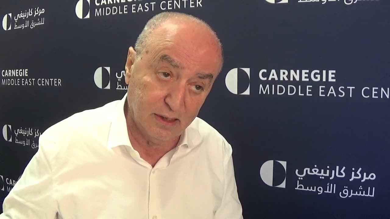 جهاد الزين يوقع كتب عن الأزمة الثقافية للمسيحية اللبنانية في بيروت
