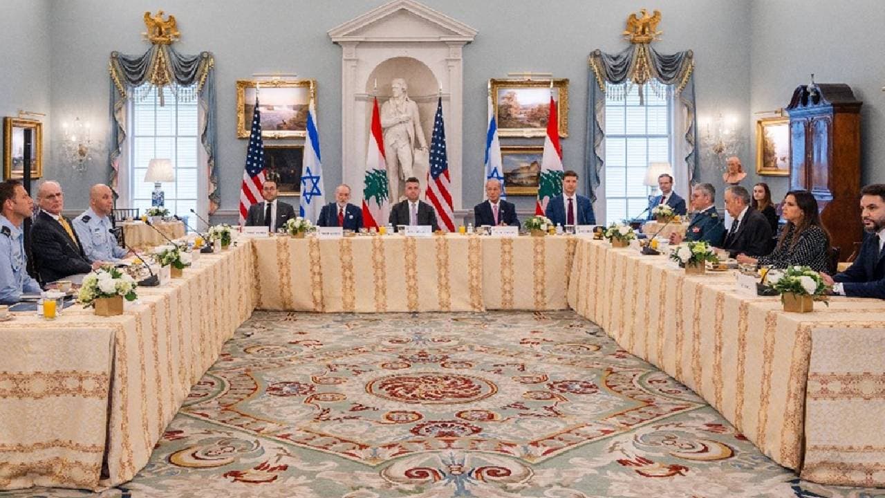 مباحثات روما تؤكد دعم اتفاق الإطار وعون يطالب بقرار المرفأ قبل 4 آب
