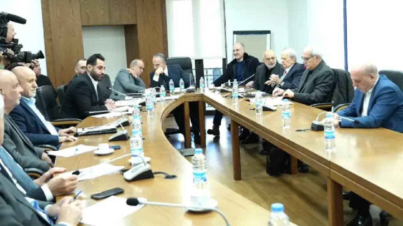 Committee Approves Council System Change