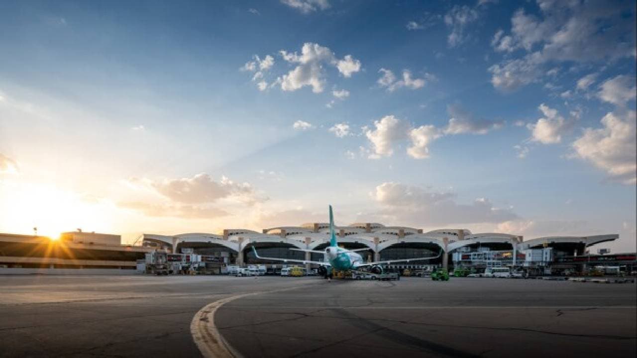 اضطرابات جوية في مطار الرياض