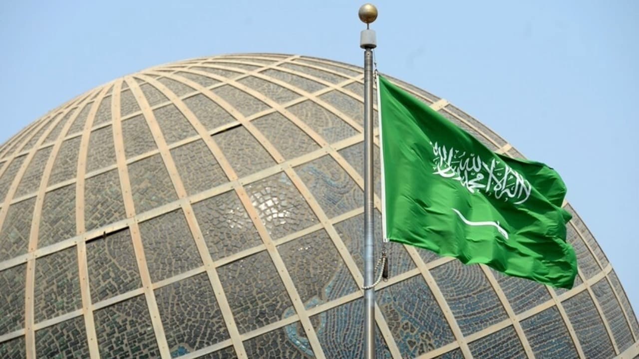 US advises Gulf evacuation amid Saudi attack