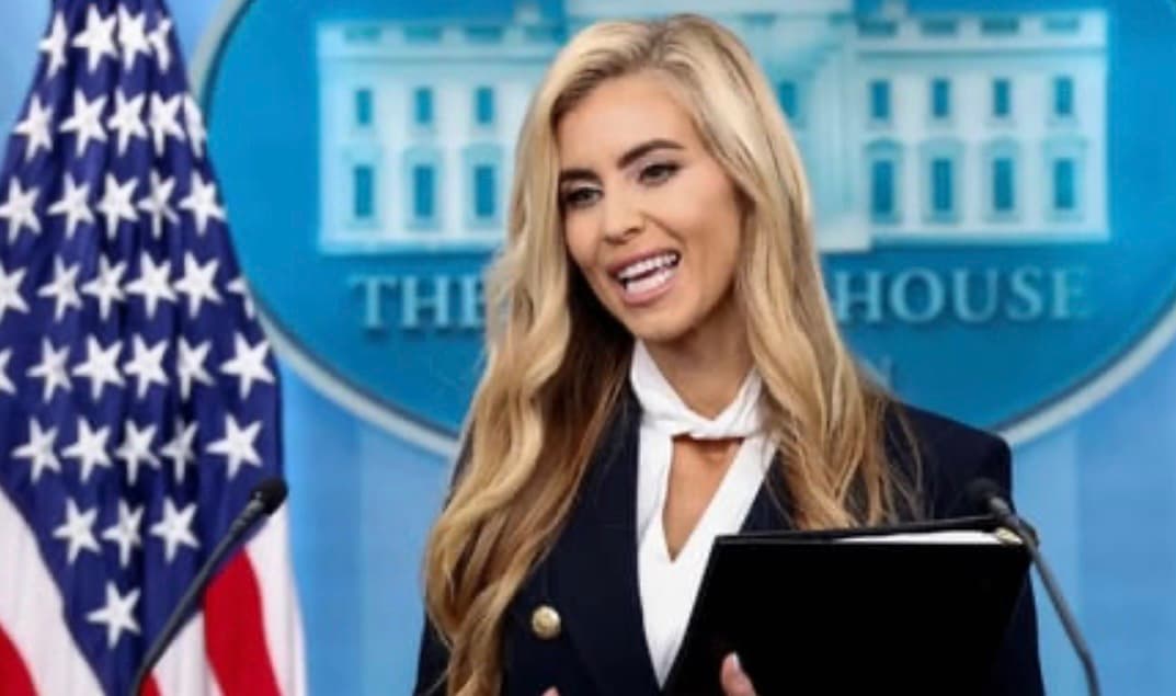 Trump dismisses spokeswoman after criticism