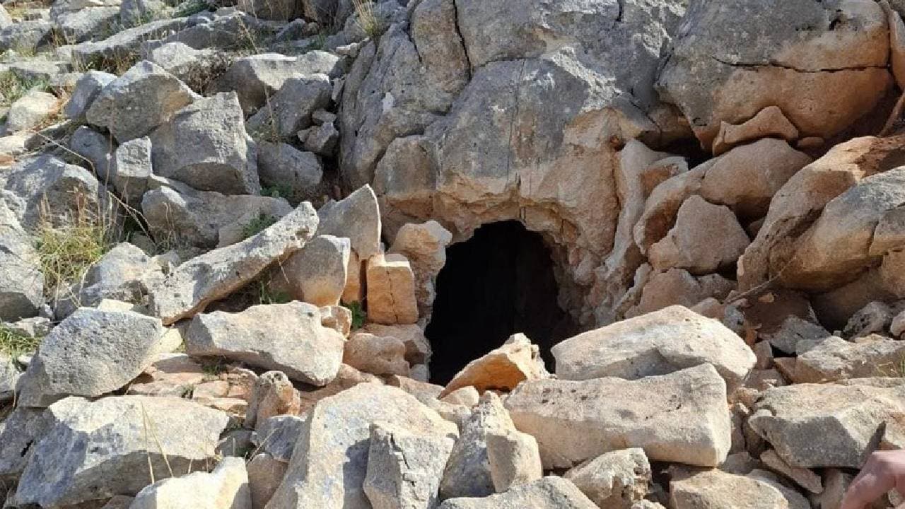 الجيش اللبناني يعثر على نفق في جبيل