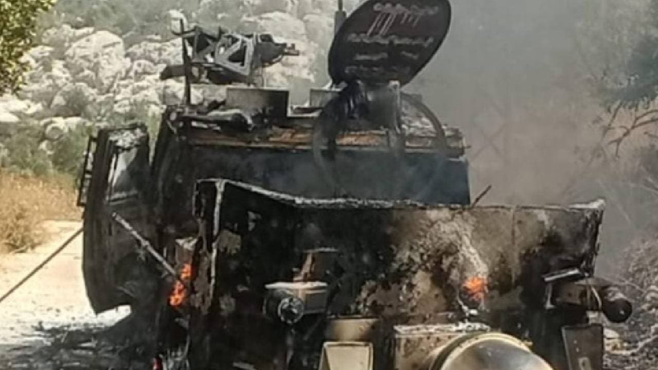 UNIFIL patrol catches fire in South
