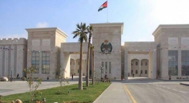 Public Security Alerts on Helium Sale for Drug Trafficking