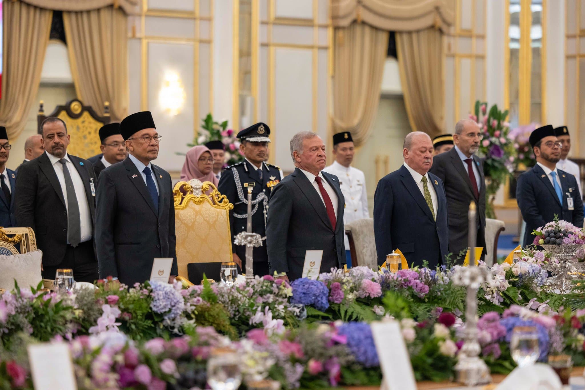 The King warns against escalation