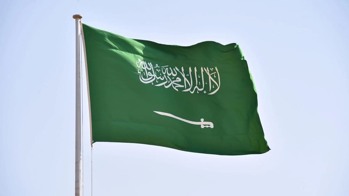 Saudi Arabia Downs 5 Drones in Two Regions