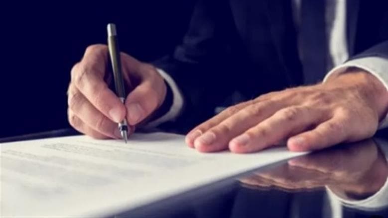 هل العقد الابتدائي ينقل الملكية قبل شراء الشقة