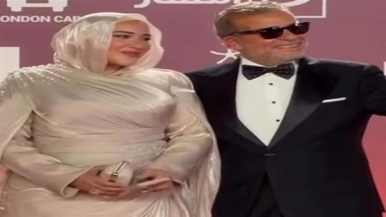 أسما شريف منير تتحدث للسيدات بعد ظهورها بالحجاب بمهرجان الجونة