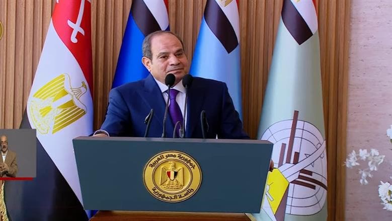 السيسي يدعو لدعم تدريب الكوادر الوطنية