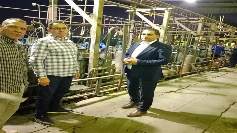تموين الجيزة يضبط مصنع بوتاجاز غير مطابق