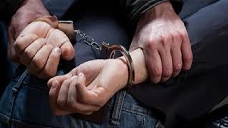 طالب يعتدي ويمزق شقيقين بكفر الشيخ