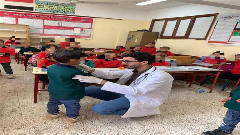 صحة الجيزة تواصل فحوصات المدارس