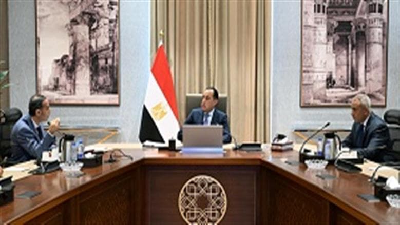 مدبولي يركز على حماية حقوق المتعاملين في القطاع المالي غير المصرفي