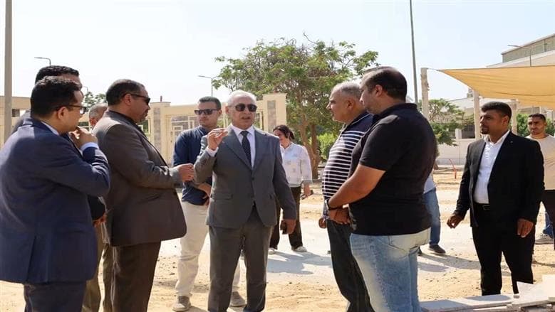 رئيس جامعة المنيا يزور حديقة هيئة التدريس