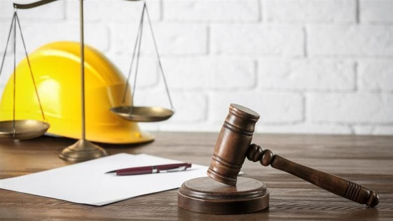 قانون العمل يحدد إجازات القطاعين