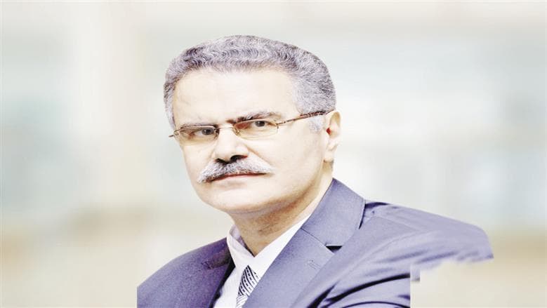 أشرف غريب يكتب عن فاروق وكاميليا في ذكرى سقوطها