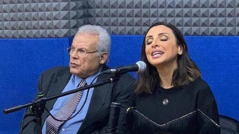والد أنغام يمر بأزمة صحية}