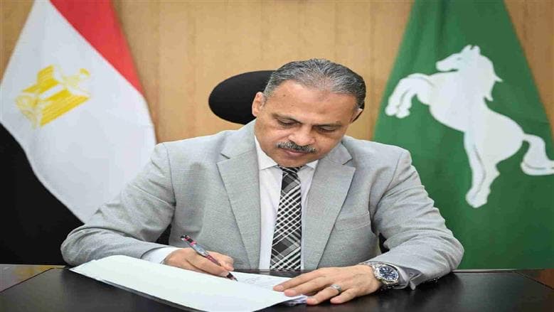 محافظ الشرقية يعلن إجراءات تأديبية ل63 موظفا