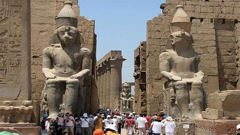 إشغالات مطاعم القاهرة الكبرى في سبتمبر تصل إلى 65٪