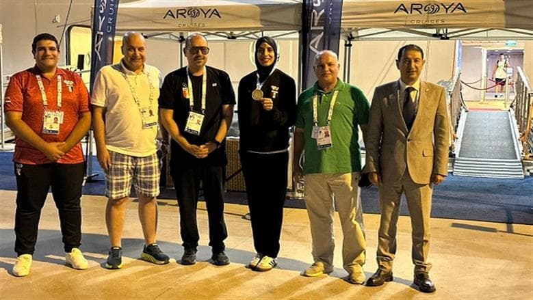 اللجنة الأولمبية تتابع سلامة فريال أشرف بعد تتويجها