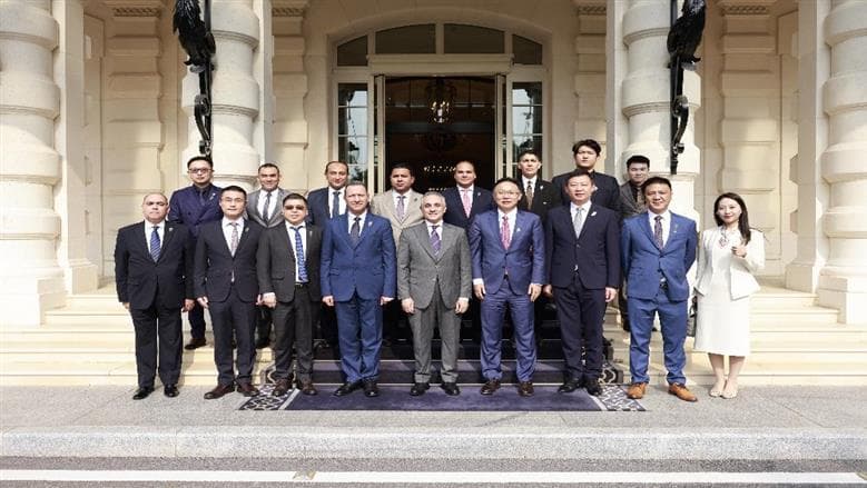 وزير العدل يتفقد تقنيات مدينة العدالة