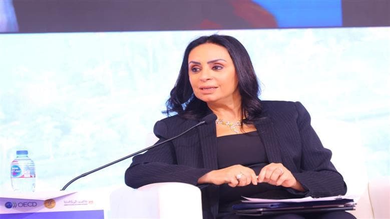«التضامن» تستمر في توزيع حقائب مدرسة