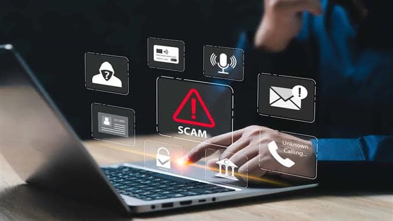 كيف يسرق المحتال حسابك تقنيا دون اختراق هاتفك