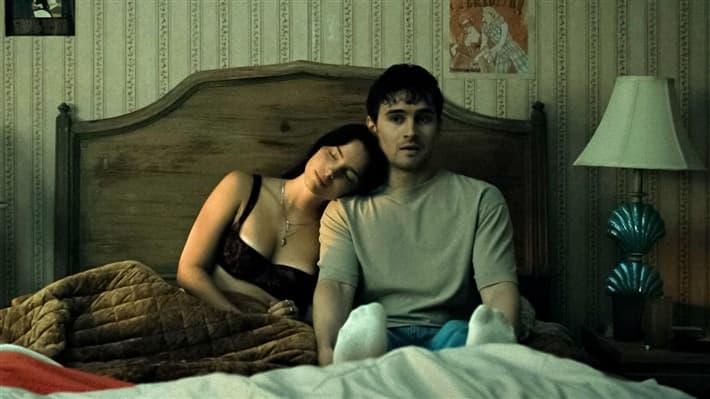 احذر مما تتمناه: رحلة بين هوس الحب ورعب الأماني في مسلسل Obsession