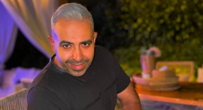 مديح كبير لعدوية على أداء موال والده