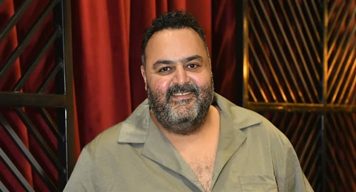 شيكو: محمد إمام ملتزم وزوجي دوبلير آمن