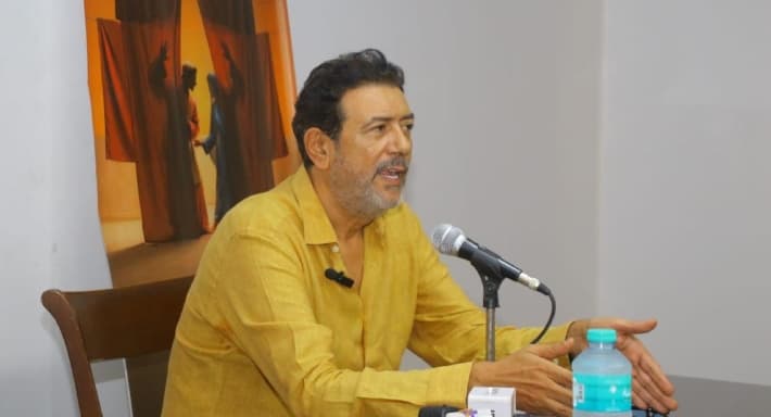 أحمد وفيق يتحدث عن تأثير المسرح ويوسف شاهين