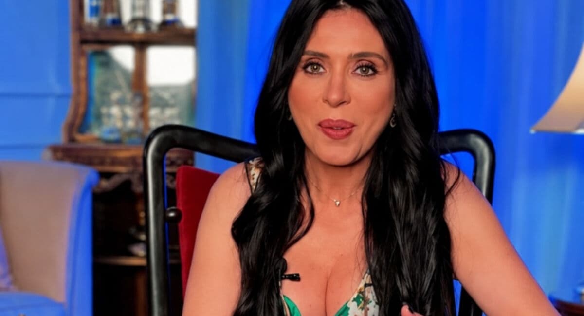 Dina Confirms No Body Surgery