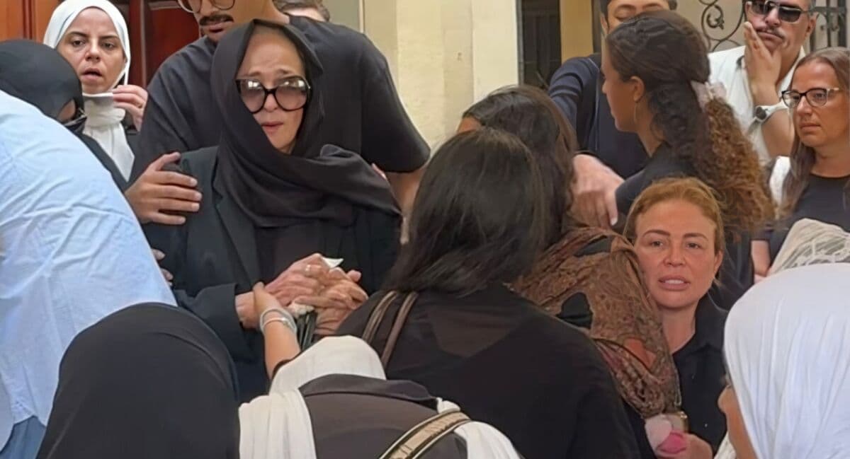 إلهام شاهين تعبر عن حزن نجلاء فتحي