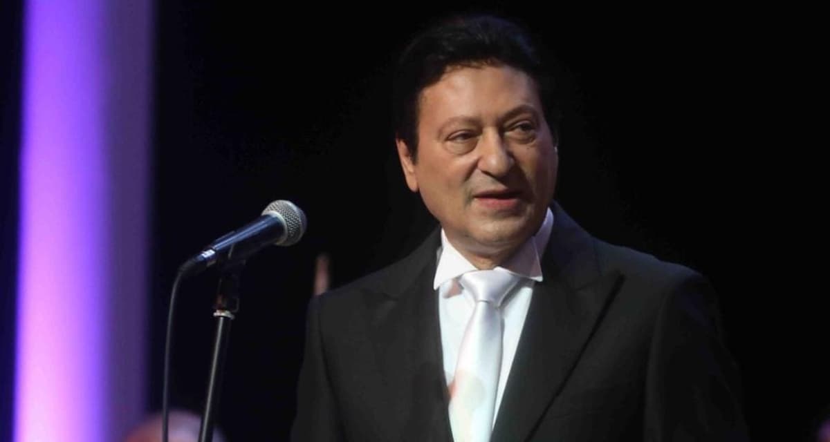 Mohammed Al-Helo marks October Victory at Balloon Theatre