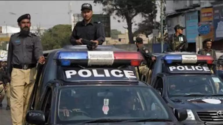 مجزرة في مسجد بالباکستان تهدد حياة 16 شخصًا