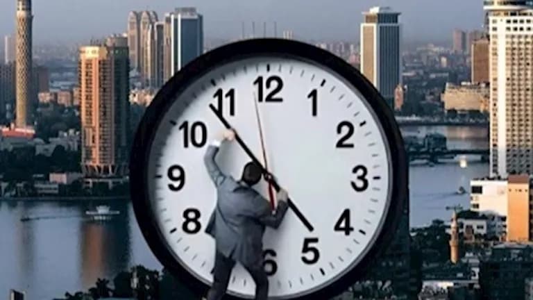 تأجيل الساعة في مصر خلال أيام