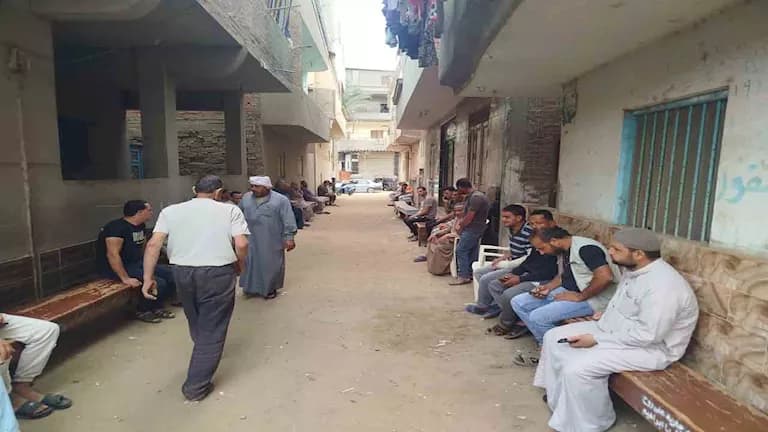 عمدة القرية: مصر لا تتأخر عن أبنائها