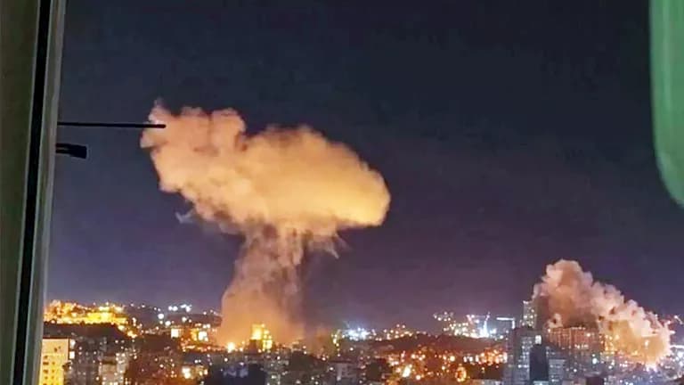 الحوثيون يهاجمون منشآت نفطية ومطارًا بالسعودية