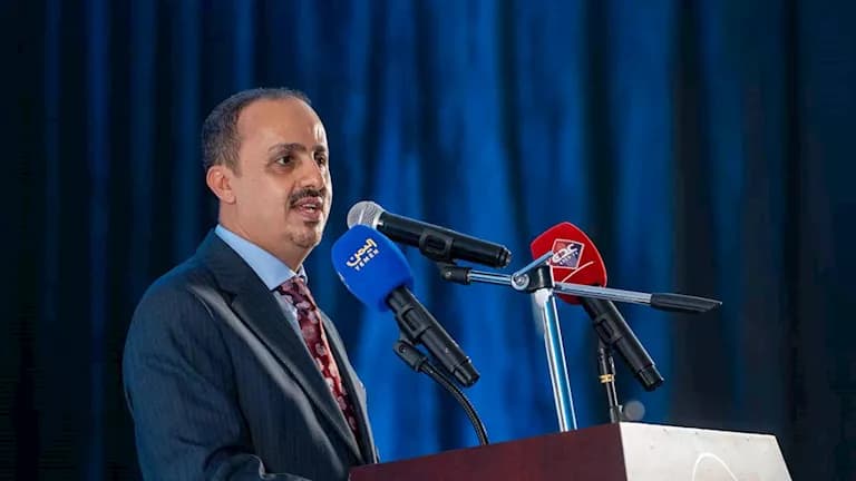 اليمن: الحوثيون يطلقون صاروخين قرب طائرة